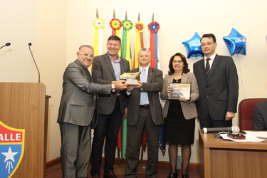 Homenagem à Universidade La Salle