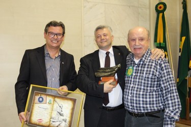 Homenagem aos 40 anos do Unilasalle